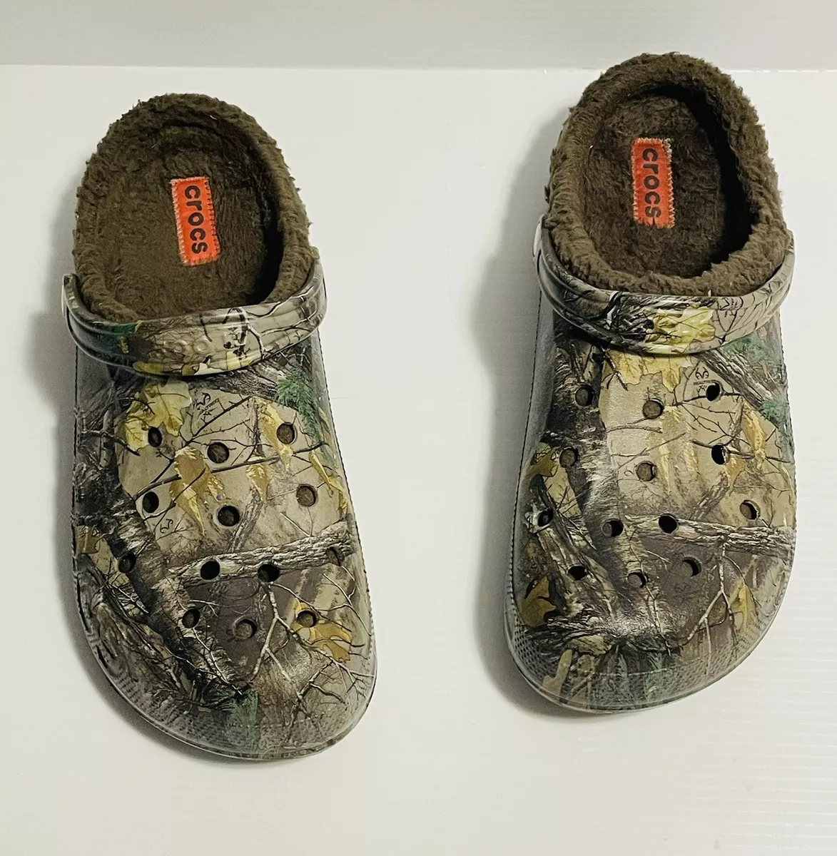 Fleece lined camo crocs 2025