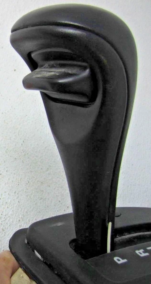 PERILLA DE MANIJA DE CAMBIO PLACA DE TRANSMISIÓN AUTOMÁTICA DE COCHE 1997 97 SAAB 900  Foto 4 de 4
