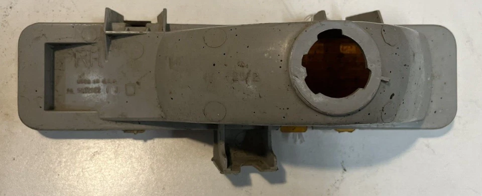 Carcaça de farol de estacionamento/volta GM RH 5972922 1982-94 Chevrolet S10 e GMC S15 fabricante de equipamento original - Imagem 4 de 4
