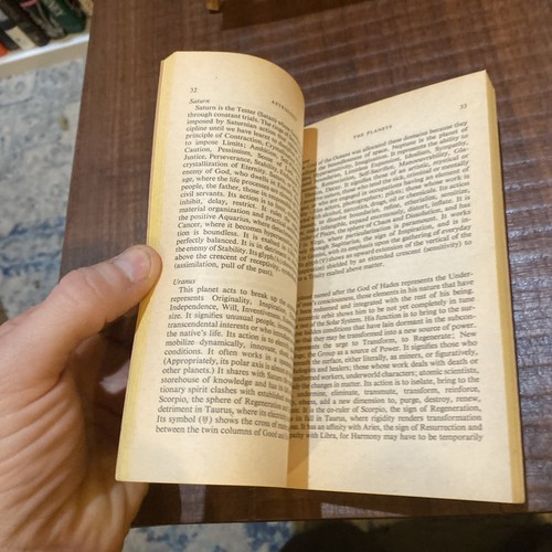 Astrology Instructions Your Own Horoscope Ronald C. Davison 1972 Paperback Book - Picture 6 of 6