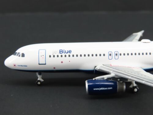 1:400 GeminiJets Die-Cast jetBlue Airways "I Got Blue Babe" Airbus A320 Airliner - Picture 3 of 15