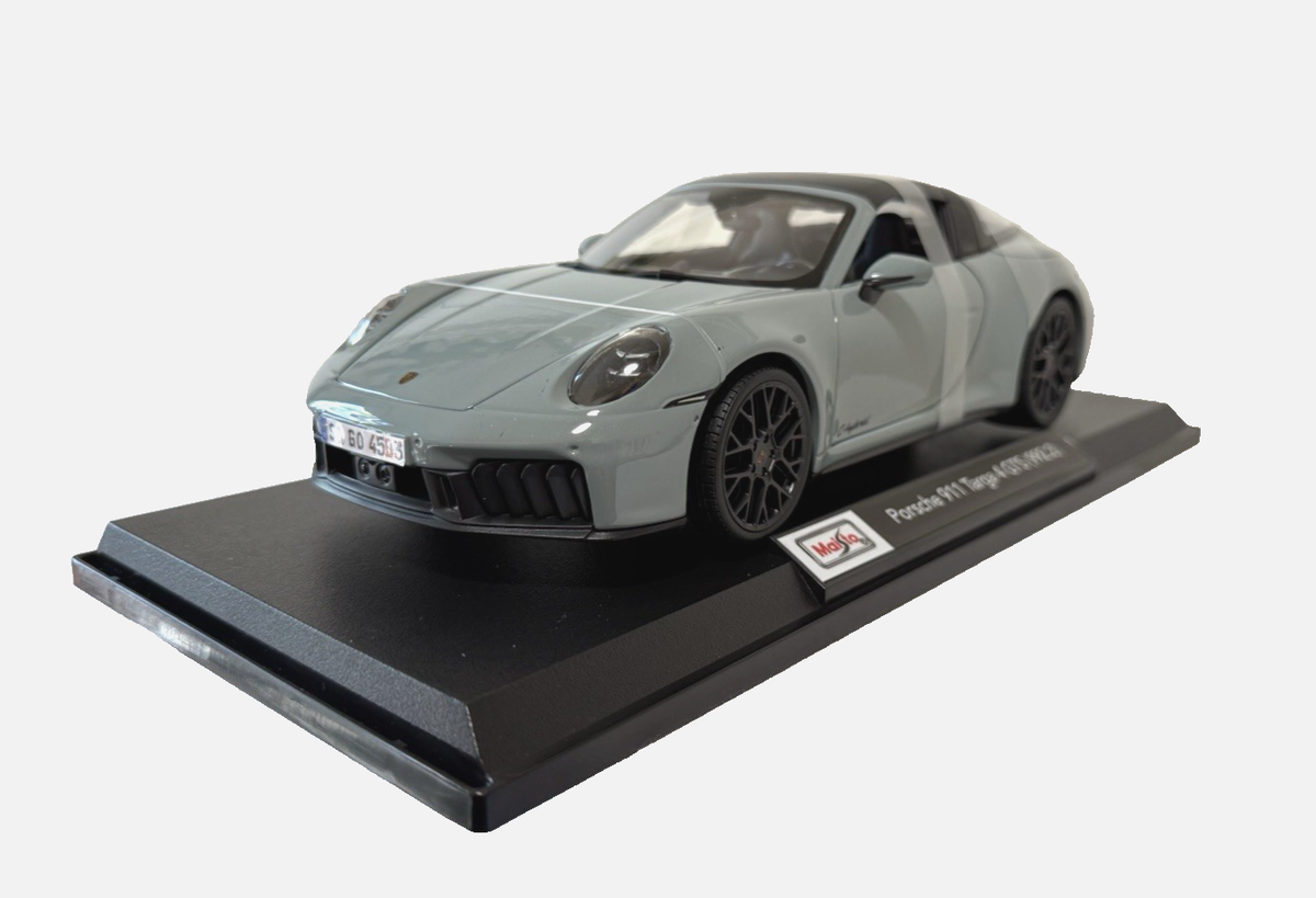 Porsche 911 Targa 4 GTS (992.2) 1:18 Maisto Die-Cast Model Car