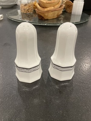 Studio Nova Synthesis Art Salt and Pepper Shaker Set Thailand Y0031
