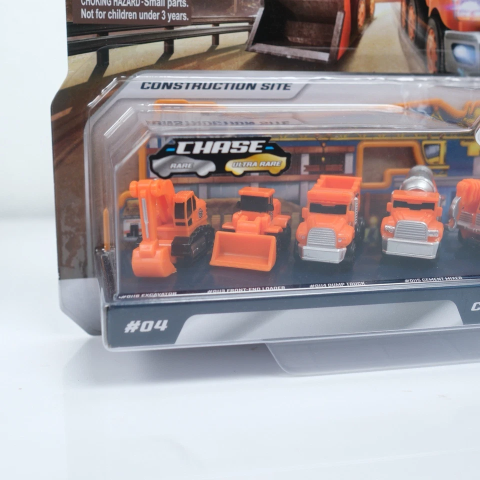 Micro Machines Series 2 World Pack- #04 CONSTRUCTION CREW - Image 4 of 4