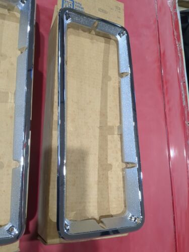 NOS New GMC C70 Kodiak Topkick Truck Headlight Bezels 2056220 1980's - Picture 3 of 10