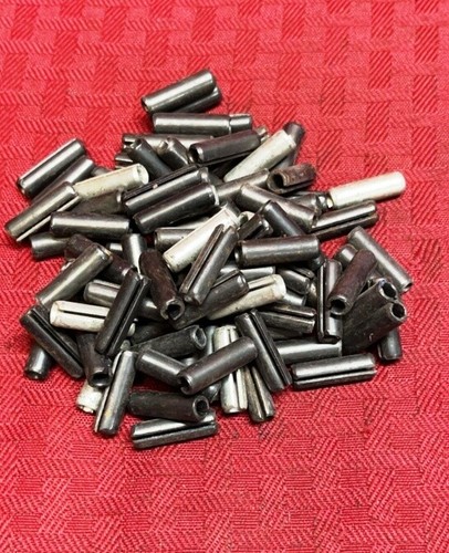UNBRANDED SLOTTED SPRING PINS OUTSIDE DIAMETER: 7/32" LENGTH: 3/4" (LOT OF 90)