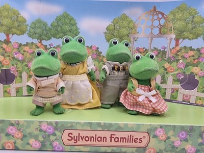 Sylvanian Families Bullrush Frog Family Figures