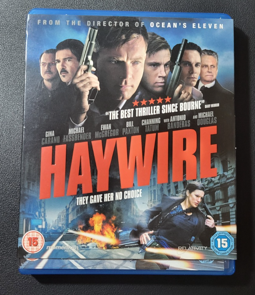 Haywire - Blu-ray - Gina Carano, Fassbender, Michael Douglas w/Slipcover