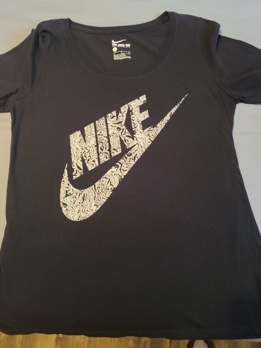 Nike Women's T-Shirt Black w/Camo Swoop Size Large Short Sleeve