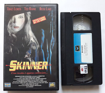 Skinner (1993) VHS Fox Video Ted Raimi, Ricki Lake, Traci Lords