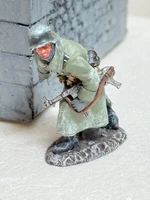 RETIRED 1/30 KING & COUNTRY # BBG094 WWII German NCO "WAIT" W/ Orig. Box