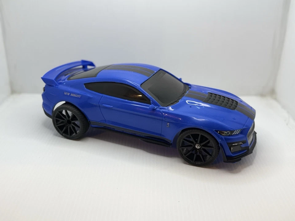 Nuevo Coche Deportivo Ford Mustang Batería USB Brillante (1:12), 61222WL-9B Azul Solo Coche Foto 2 de 4