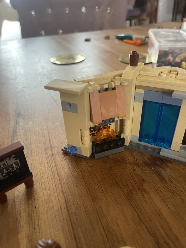 LEGO Harry Potter 75966 Hogwarts Room of Requirement, photo 4 sur 5