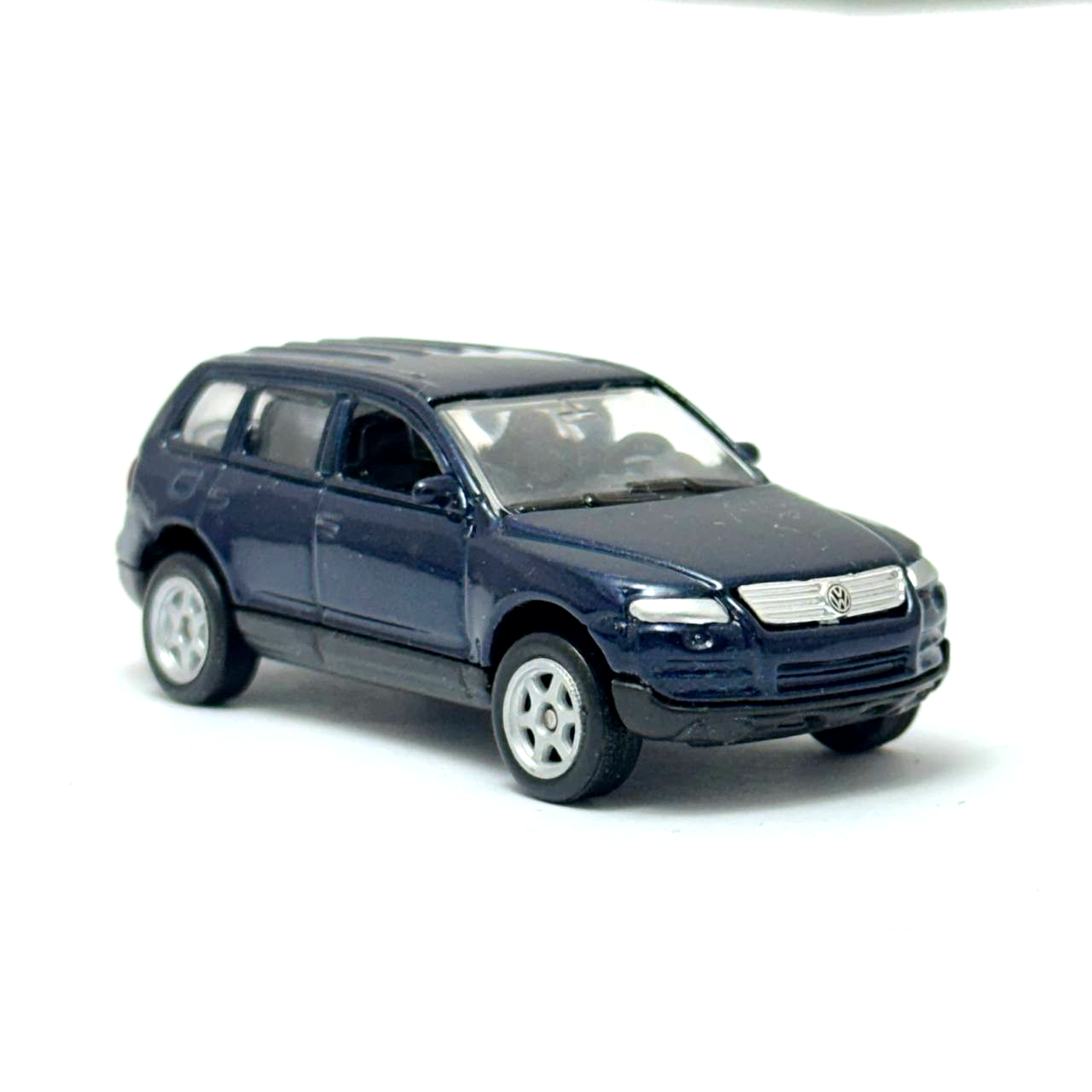WELLY製　VW トゥアレグ　ミニカー　１／18 絶版品　Touareg WELLY製 VW トゥアレグ ミニカー 1／18 絶版品 Touareg Volkswagen