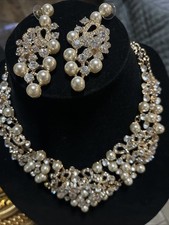 Gorgeous Faux Pearl Rhinestone Fancy Necklace and Earring Set for Party, Wedding