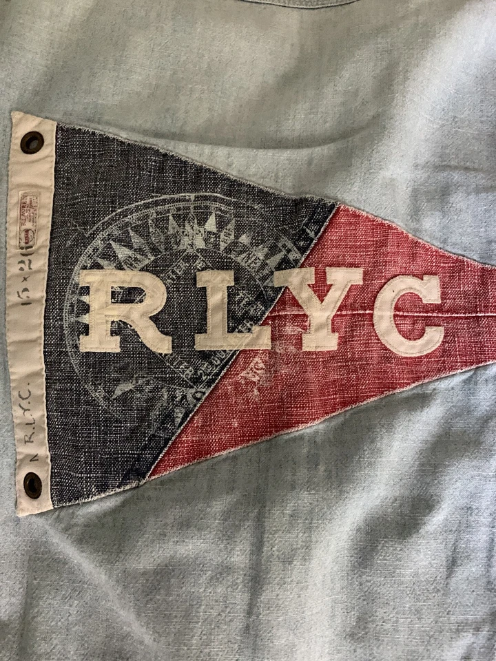 Рубашка мужская Polo Ralph Lauren Chambray джинсовая на пуговицах синяя яхт-клуб с флагом RLYC - Изображение 2 из 4