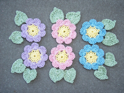 6 crochet applique sunflowers with green leaves - 3261