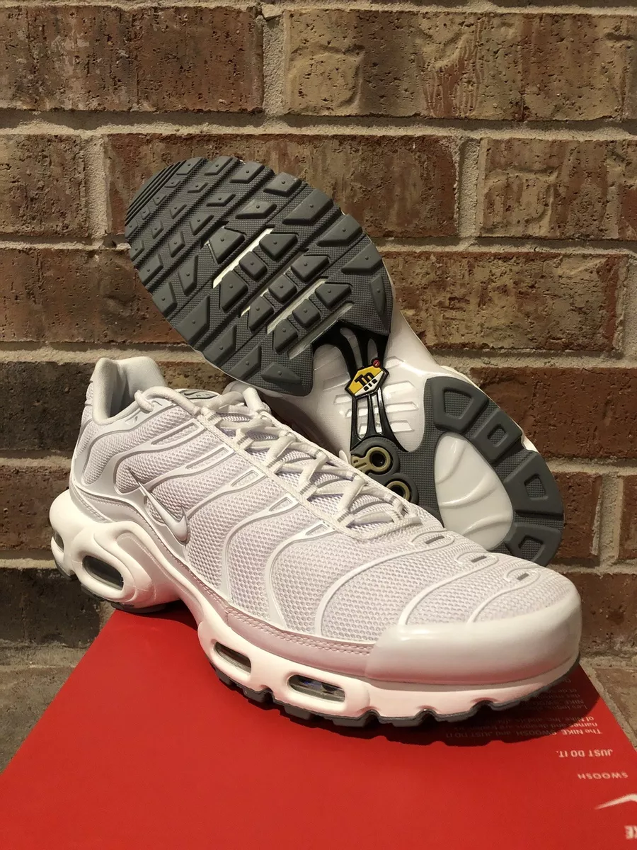 nike triple white tns