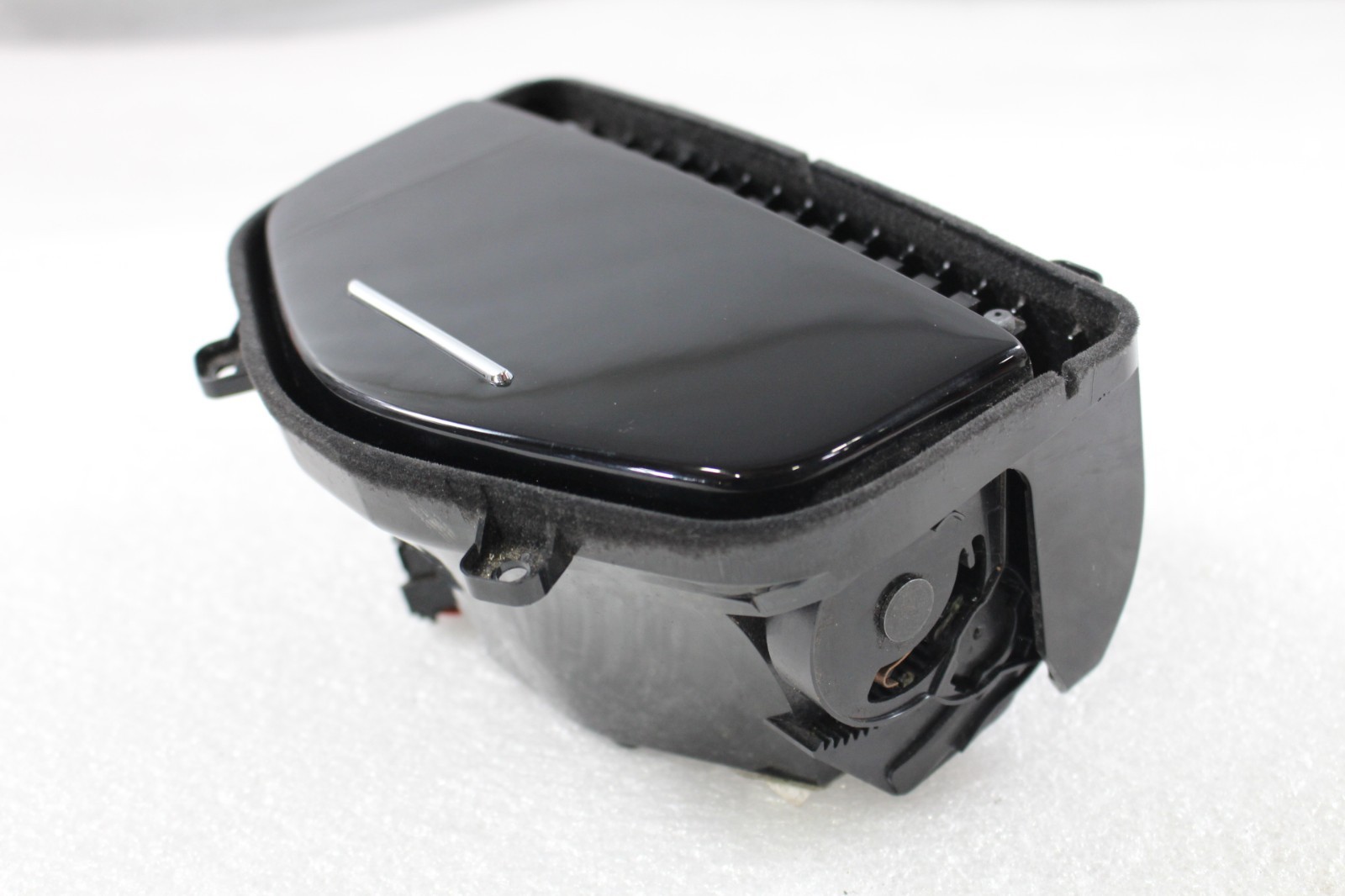 Maserati Ghibli, Quattroporte, Front Console Cubby, Used, P/N 670014462