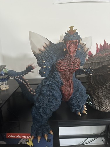 Gigantic Series Spacegodzilla omega beast standard edition
