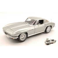 Chevrolet Corvette 1965 Silver 1:18 Maisto Auto Stradali -D- Neues Modell