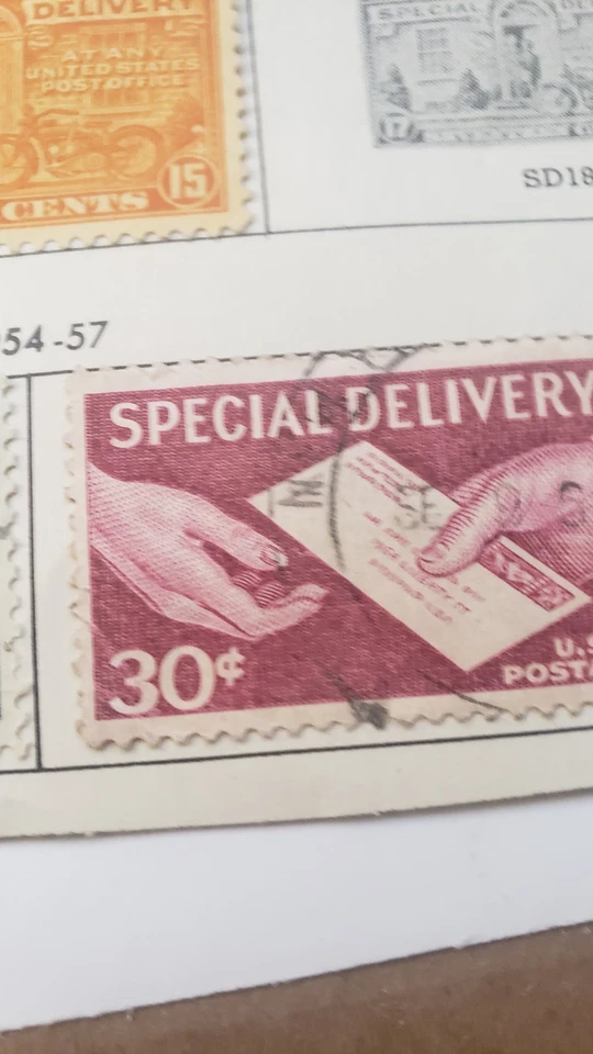 7 Vintage Special Delivery Stamps 1922-1925, 1927-44,1954-57. 1 Certified Mail - Image 2 of 4