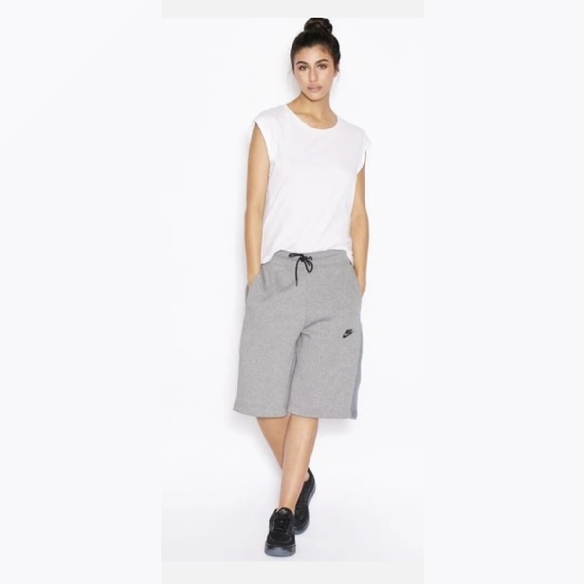 nike tech fleece shorts womens