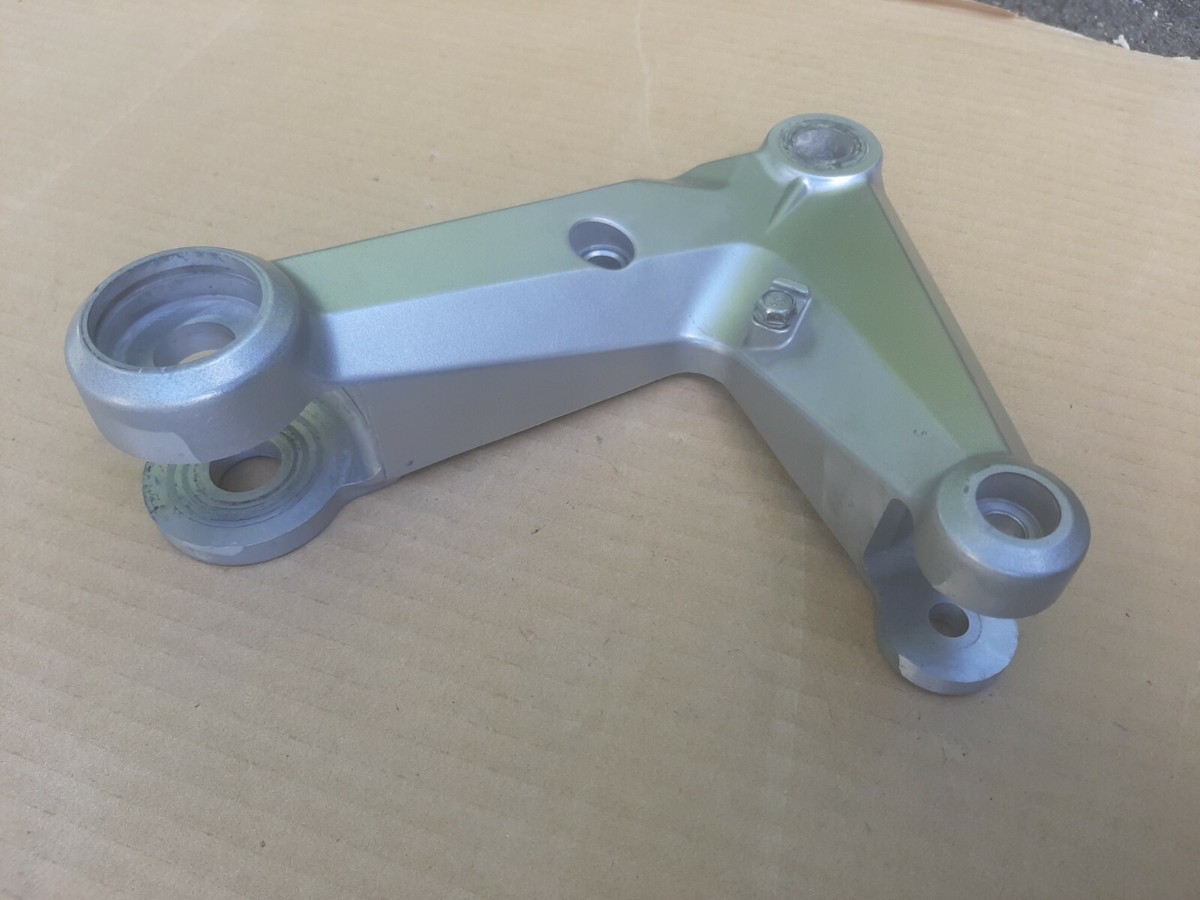 ガク 2008-2021 Kawasaki Concours 14 ZG1400 Rear Right Swingarm