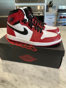 nike air jordan 1 chicago 2013