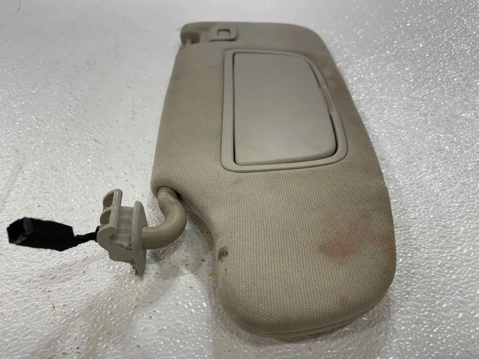 Parasol para conductor Ford Fusion LH 2017-2020 beige iluminado OEM ¡Sucio! Foto 3 de 4