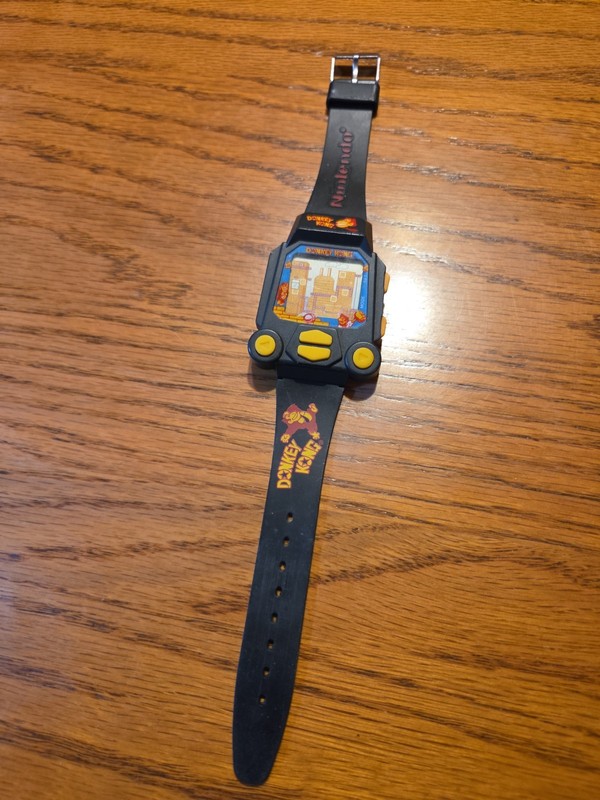 ✌️Donkey Kong Nintendo 1994 Game Wristwatch Not Working 