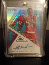 Top Hakeem Olajuwon Cards of All-Time 29