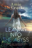 Amie McCracken | Leaning Into The Abyss | Taschenbuch | Englisch (2020)