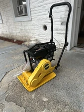 212cc 7HP Gas Plate Compactor Walk Behind Vibratory Tamper Machine Soil Dirt