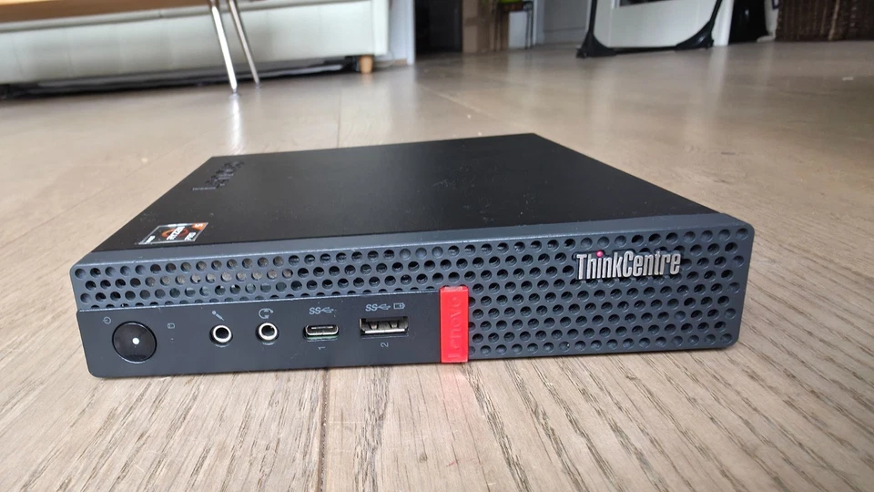 Lenovo M75q MiniPC AMD Ryzen 5 PRO 3400GE | 8 GB DDR4 | 256GB SSD