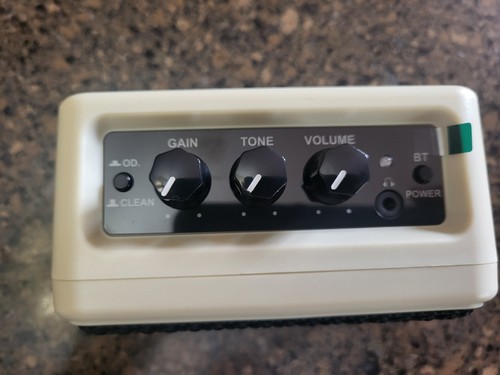 donner mini guitar amp / Bluetooth Speaker - Foto 2 di 7