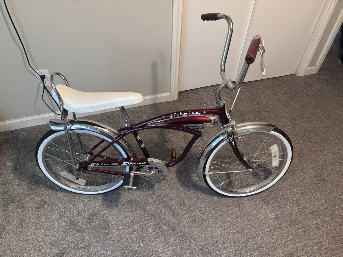Schwinn Stingray Junior 1966 1/2 Red Bike (rare collectors item