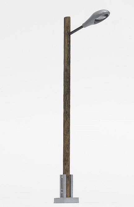 Busch 8744 - TT Street Light with Wooden Pole - New