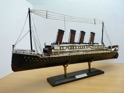 Bateau Titanic En Tole Ebay