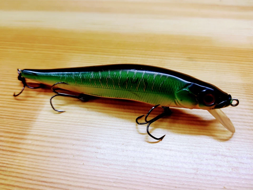 Megabass Vision Oneten Wobbler /110 mm./ Rarität für Sammler/Original von 2003./ - Bild 3 von 4