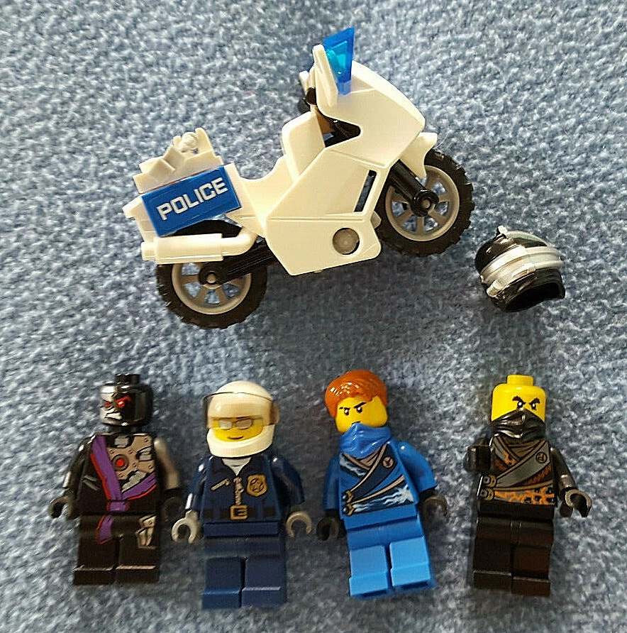 Bulk Loose Lego Mindstorms Bricks pieces parts some Minifigs police motorcycle - Image 2 of 4