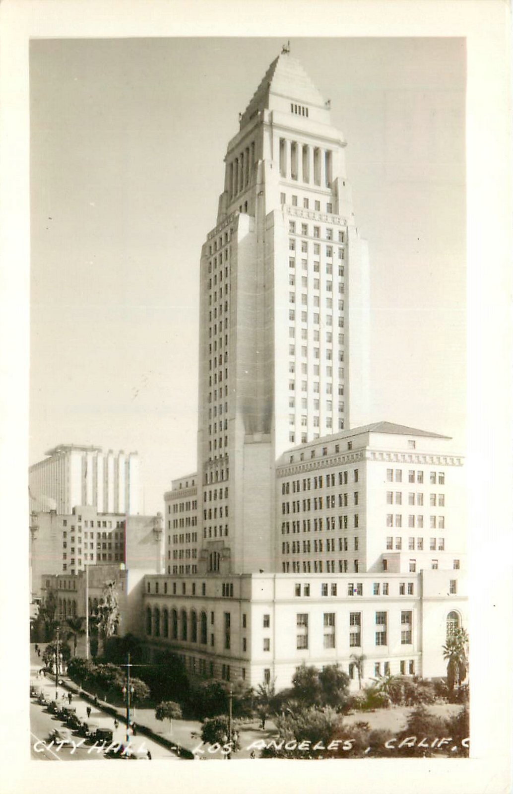 1940s Los Angeles California City Hall occupation  RPPC Postcard 25-6836
