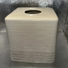 Croscill  “Aqualonia” Tissue Box Cover Lines Textured Ribbed Ceramic