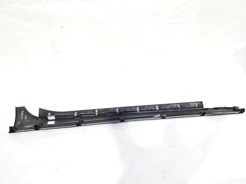 2014 2015 2016 2017 Maserati OEM Left Rocker Panel Moulding Skirt Pulled Clip