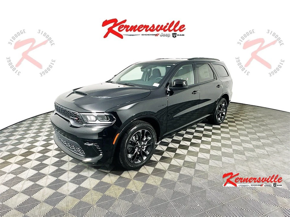 2025 Dodge Durango R/T Blacktop AWD 4dr SUV Heated Seats Remote Start NAV - Image 3 of 4