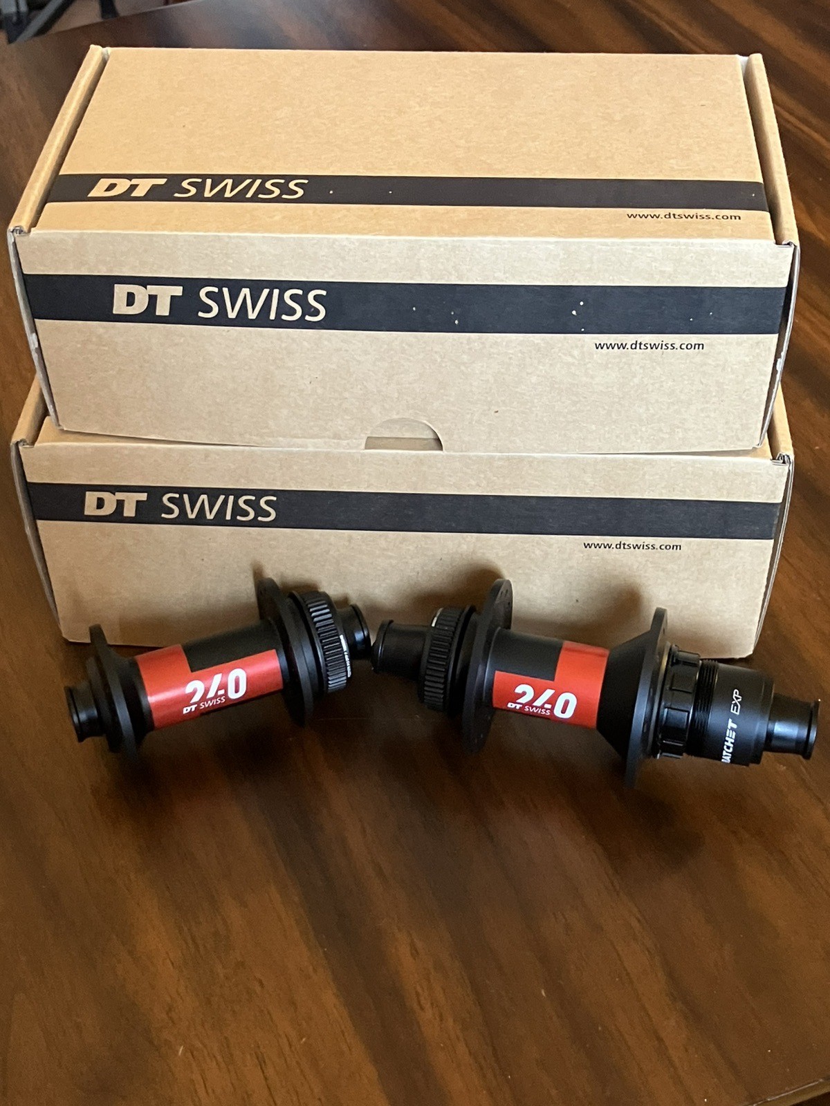 dt swiss 240 disc hubs