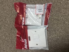 13 AMP Switched Fused Spur Electrical Connection Unit With Neon White Plastic 