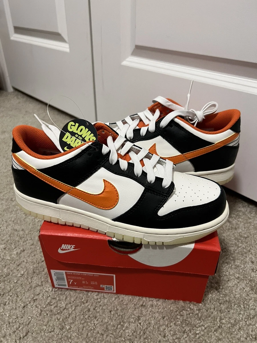 🔥 Nike Dunk Low PRM Halloween 2021 DO3806-100 GS Size 7Y BRAND