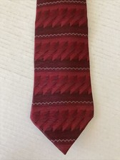 Arrow Men's Necktie Tie Silk Red Striped Geometric Made in USA