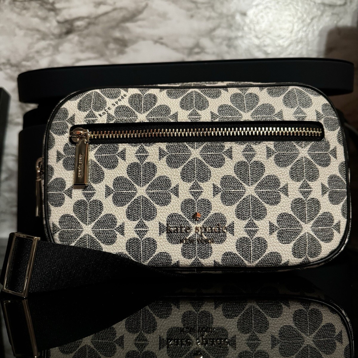 トートバッグ Fallett Flower keyring padded bag black FA2403BG04BK Flower Key Ring Padded Bag Black | fallett - もごつ | もごつ